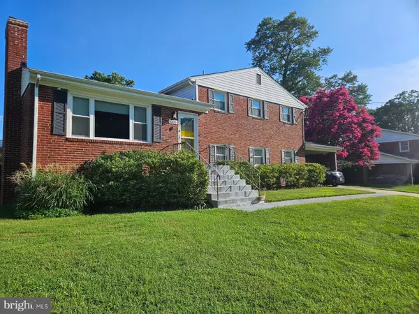 Clinton, MD 20735,5815 ARBROATH DR