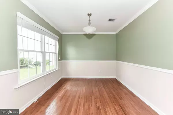 Manassas, VA 20110,10135 FOREST HILL CIR