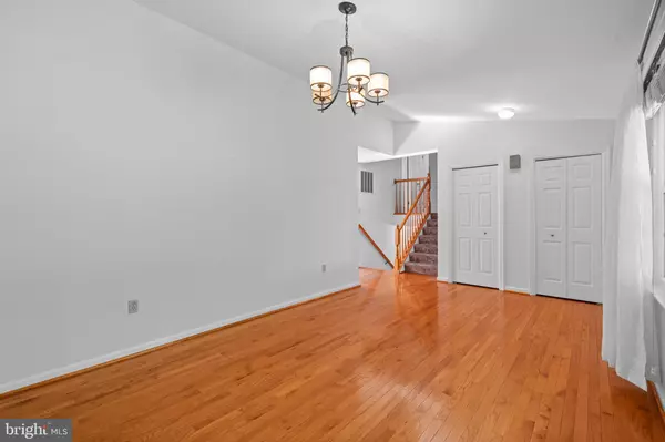 Owings, MD 20736,7110 BLUEGRASS WAY