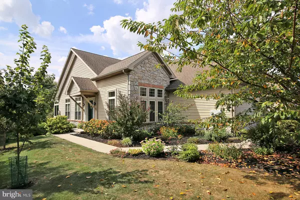 805 BRIAR EDGE CT, Lebanon, PA 17046