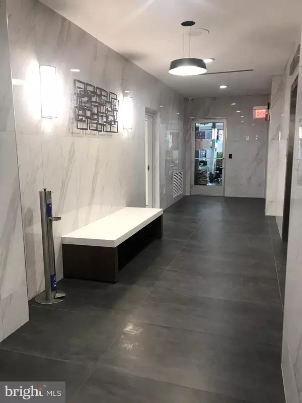 Philadelphia, PA 19103,2101-17 CHESTNUT ST #317