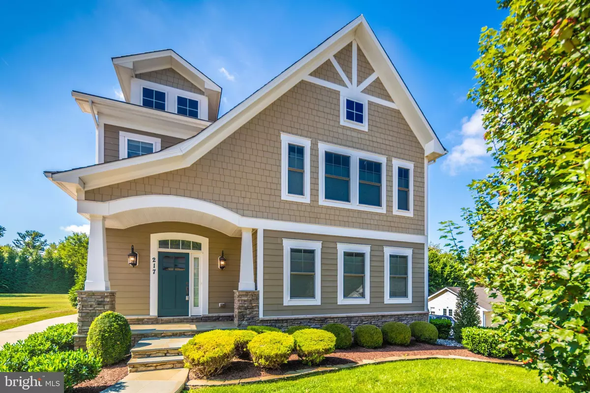 Vienna, VA 22180,217 PLEASANT ST SW