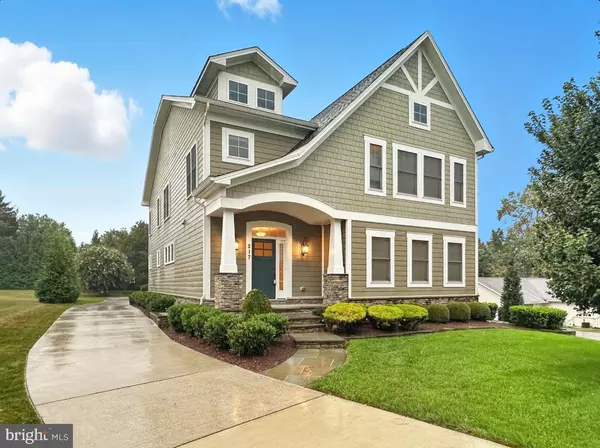 Vienna, VA 22180,217 PLEASANT ST SW