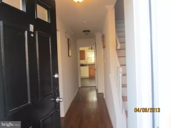 Annandale, VA 22003,4542 MAXFIELD DR