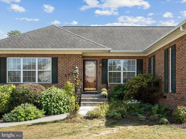 Winchester, VA 22602,202 SENSENY GLEN DR