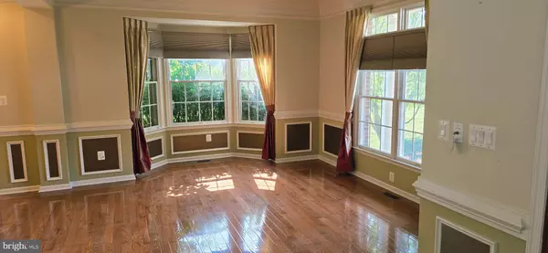 Upper Marlboro, MD 20772,4204 ROLLING PADDOCK DR