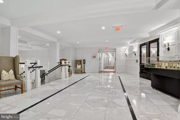 Mclean, VA 22101,6900 FLEETWOOD RD #702