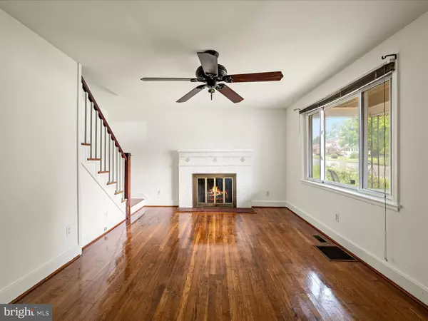 Charles Town, WV 25414,534 S CHURCH ST