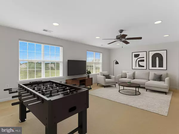 Leesburg, VA 20176,13594 VILLAGE GREEN DR