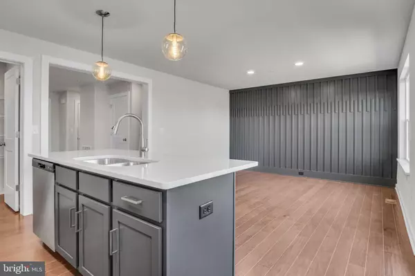 Mechanicsburg, PA 17055,2117 S AUTUMN CHASE DRIVE #009-02