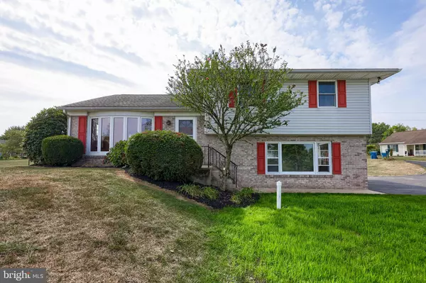 York, PA 17408,1015 GINGER DR