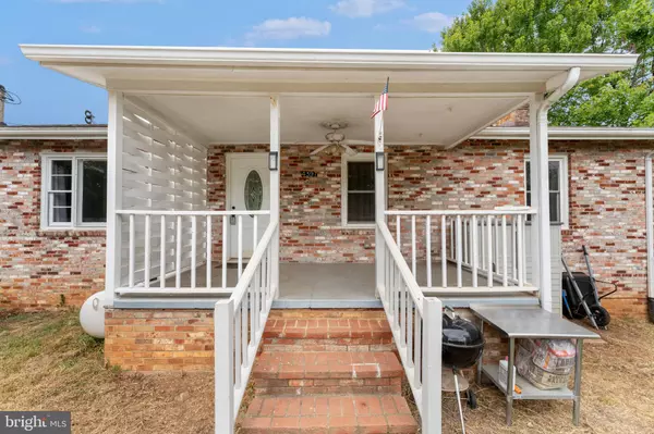 Barboursville, VA 22923,4397 RIDGE RD RD