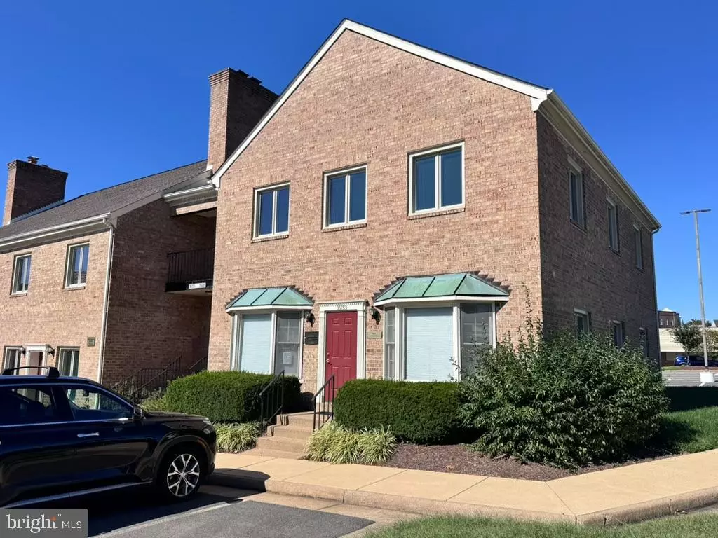 Fairfax, VA 22030,3935 UNIVERSITY DR