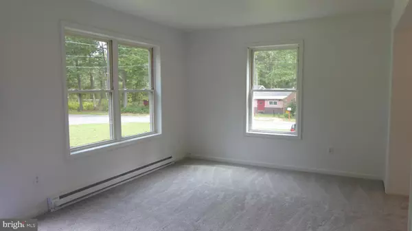 Millville, NJ 08332,5211 MAGNOLIA DR