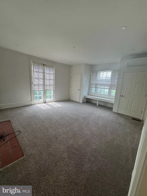 Ardmore, PA 19003,105 ARDMORE AVE