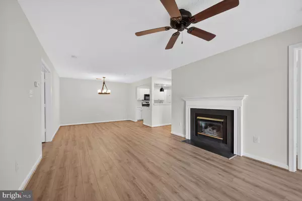 Rockville, MD 20850,10018 VANDERBILT CIR #5