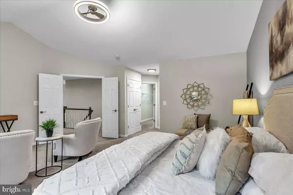 Fredericksburg, VA 22406,255 SUMMER BREEZE LN