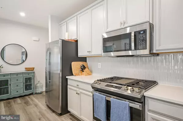 Sterling, VA 20164,46294 MOUNT MILSTEAD TER #105