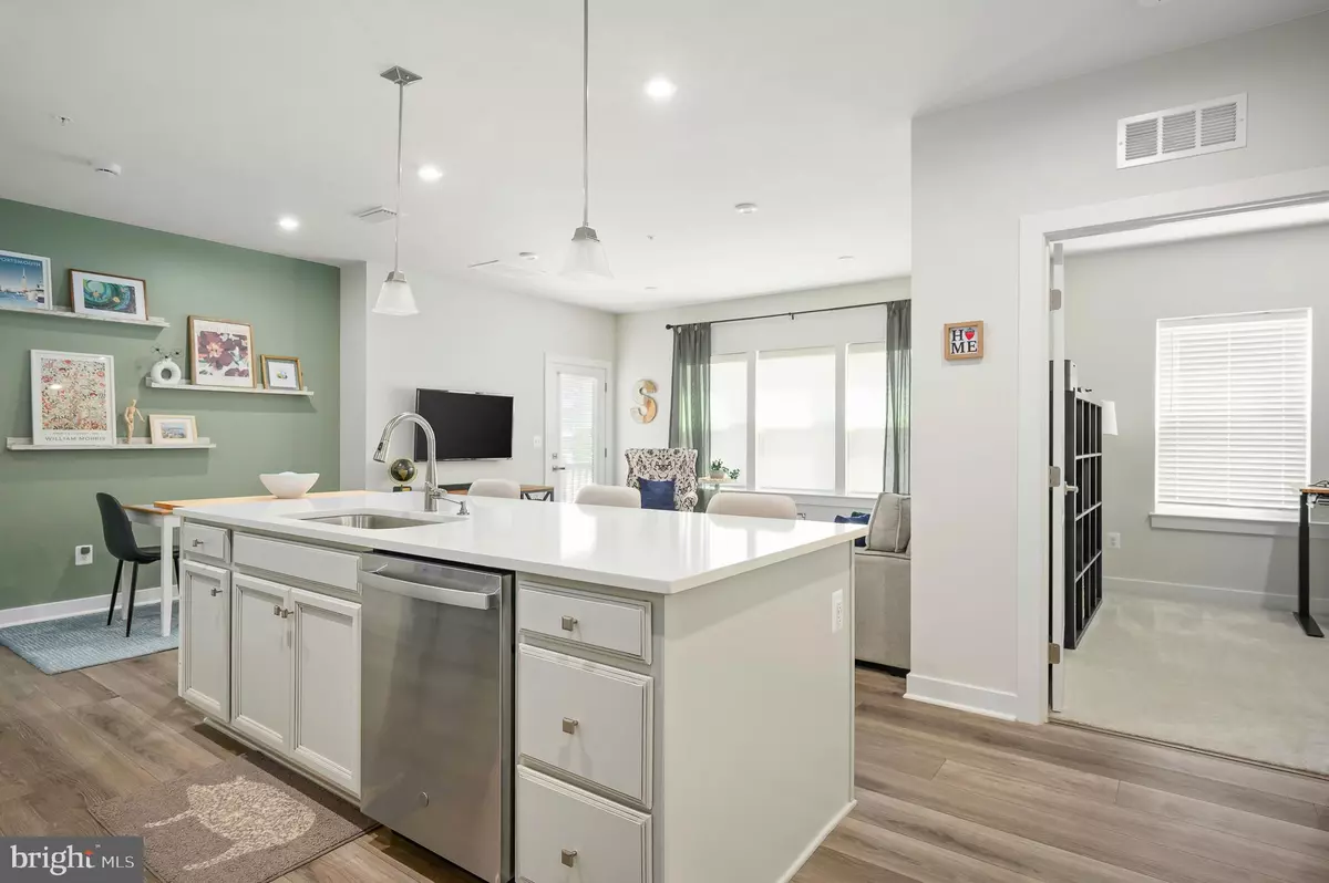 Sterling, VA 20164,46294 MOUNT MILSTEAD TER #105