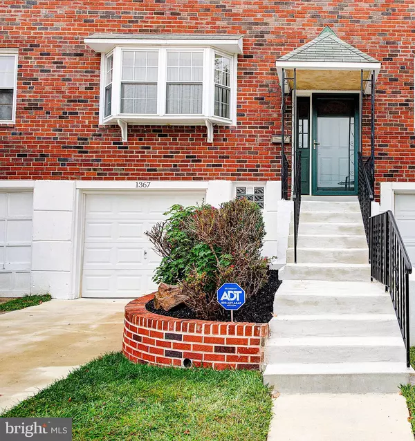 1367 ADAIR RD, Brookhaven, PA 19015