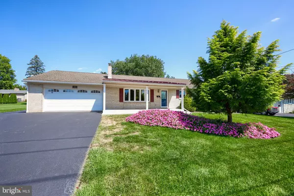 Ephrata, PA 17522,837 MARTIN AVE