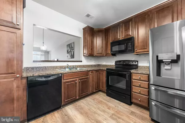 Odenton, MD 21113,8609 WINTERGREEN CT #308