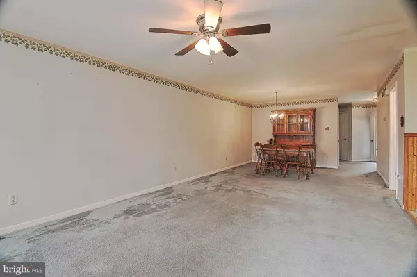 Bally, PA 19503,117 N 4TH ST