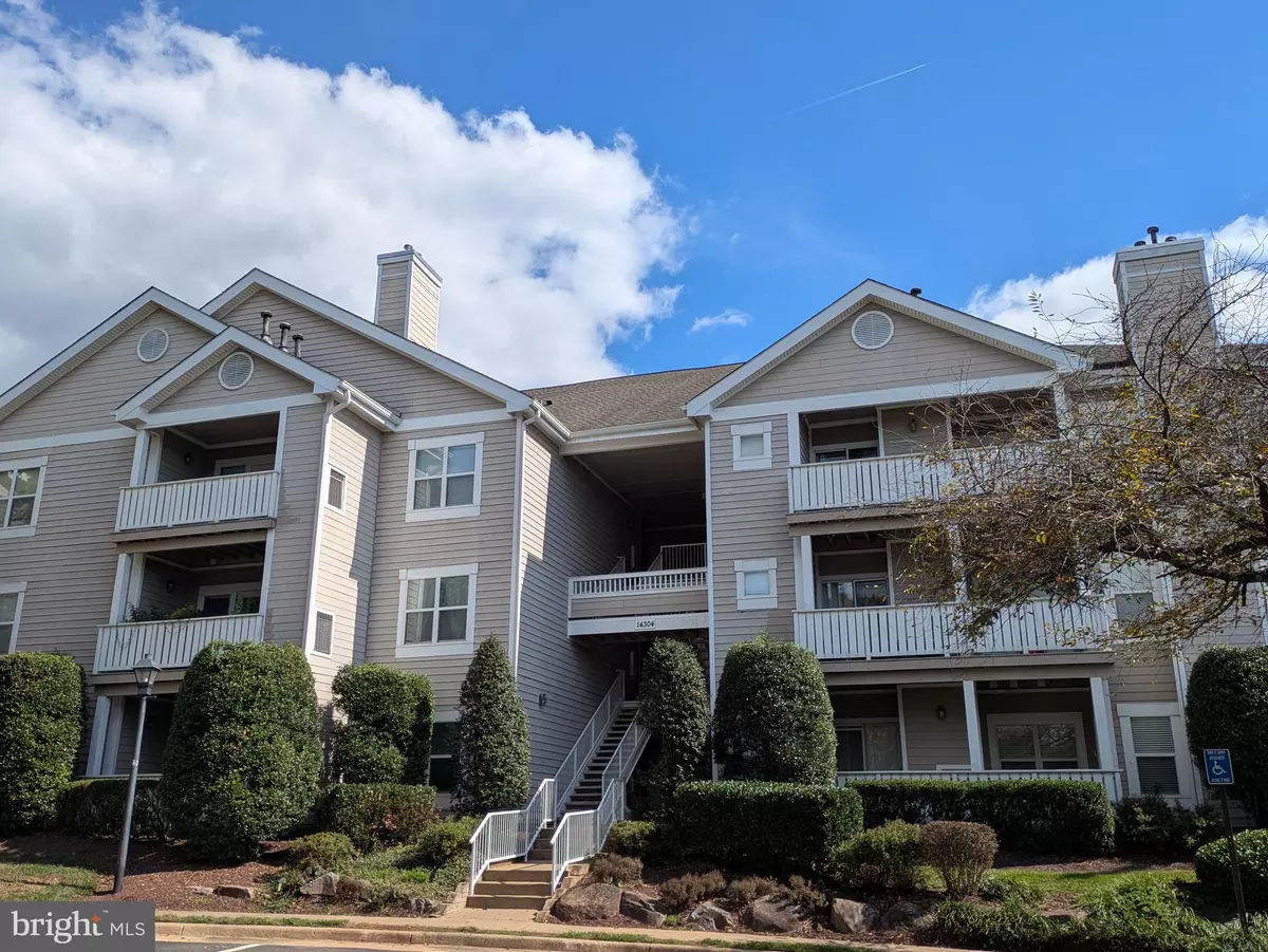 Centreville, VA 20121,14304 ROSY LN #25