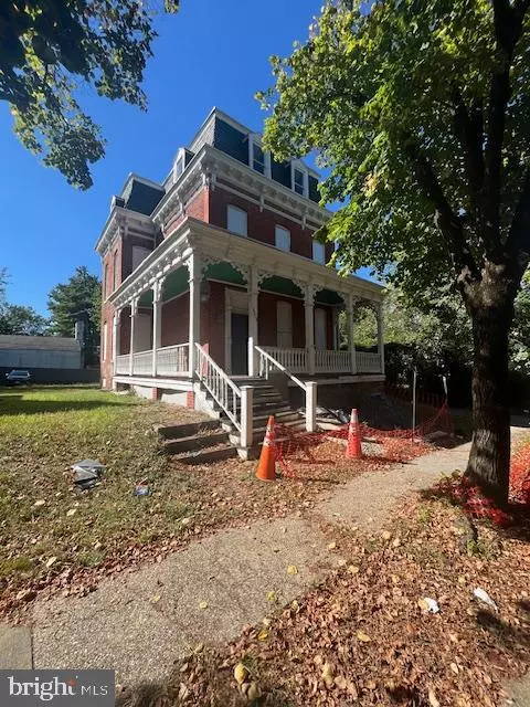 Baltimore, MD 21229,4213 MASSACHUSETTS AVE