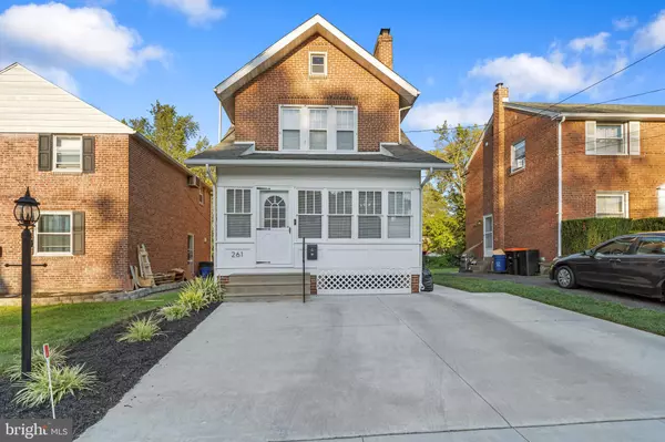 Brookhaven, PA 19015,261 E AVON RD