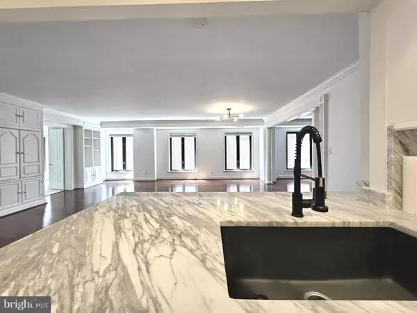 Washington, DC 20007,1080 WISCONSIN AVE NW #103/104