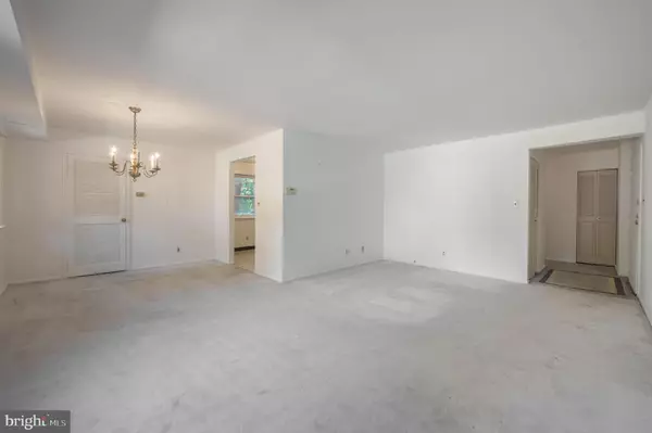 Philadelphia, PA 19144,4000 GYPSY LN #229