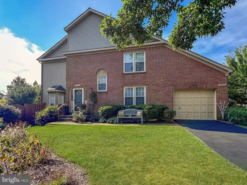 6525 TARTAN VISTA DR, Alexandria, VA 22312