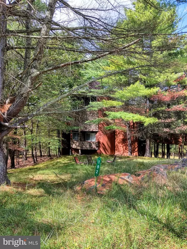 Bushkill, PA 18324,192 CAMBRIDGE CT