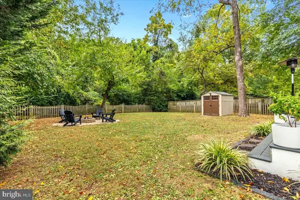 Falls Church, VA 22042,6666 BARRETT RD