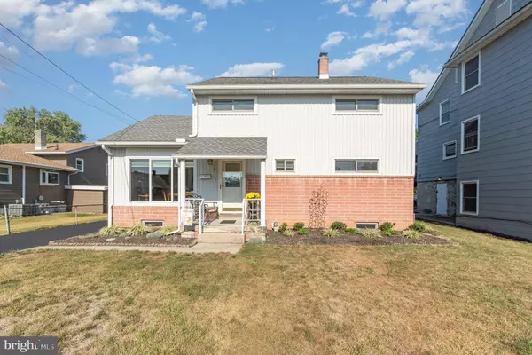 1621 SCOTLAND AVE, Chambersburg, PA 17201