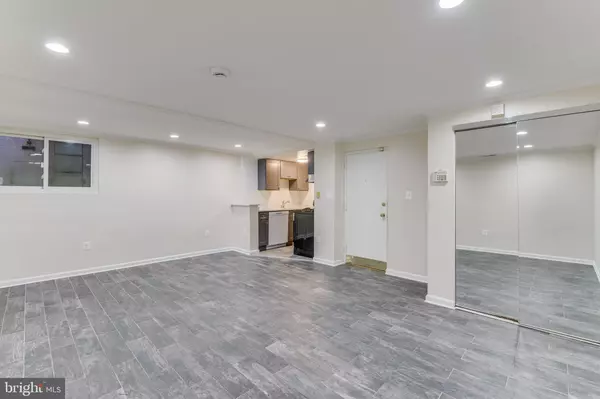 Washington, DC 20020,1722 28TH ST SE #A-3