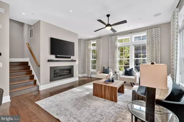 Alexandria, VA 22314,19 PIONEER MILL WAY