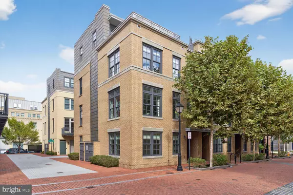 Alexandria, VA 22314,19 PIONEER MILL WAY