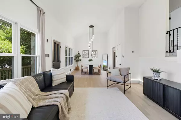 Warminster, PA 18974,620 CONSTITUTIONAL DR