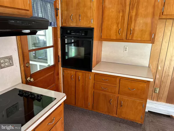 Bridgeton, NJ 08302,15 HOLLY TER