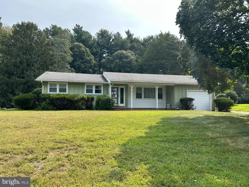 15 HOLLY TER, Bridgeton, NJ 08302