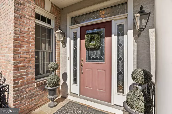 Moorestown, NJ 08057,5 COLLINS MILL CT