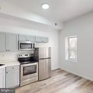 Trenton, NJ 08608,24 S WARREN ST