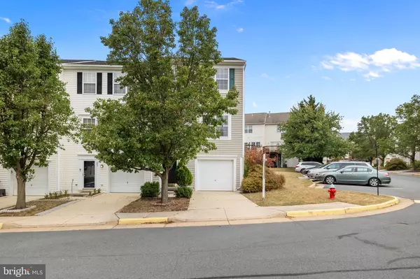 Leesburg, VA 20176,581 KALMIA SQ NE