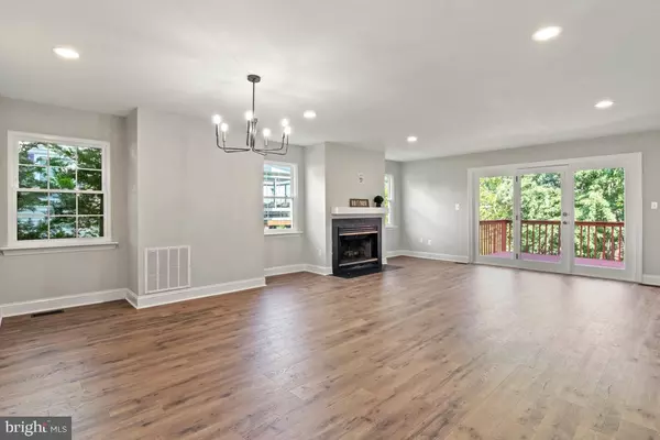 Royersford, PA 19468,303 ARONIMINK DR #