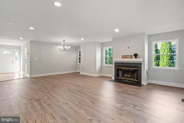 Royersford, PA 19468,303 ARONIMINK DR #