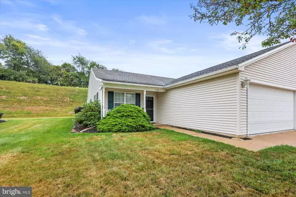 York, PA 17403,7150 SENECA RIDGE DR