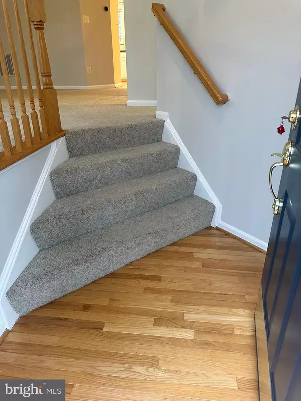 South Riding, VA 20152,42893 GOLF VIEW DR