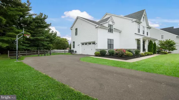 Warrington, PA 18976,3302 APPLEWOOD CT